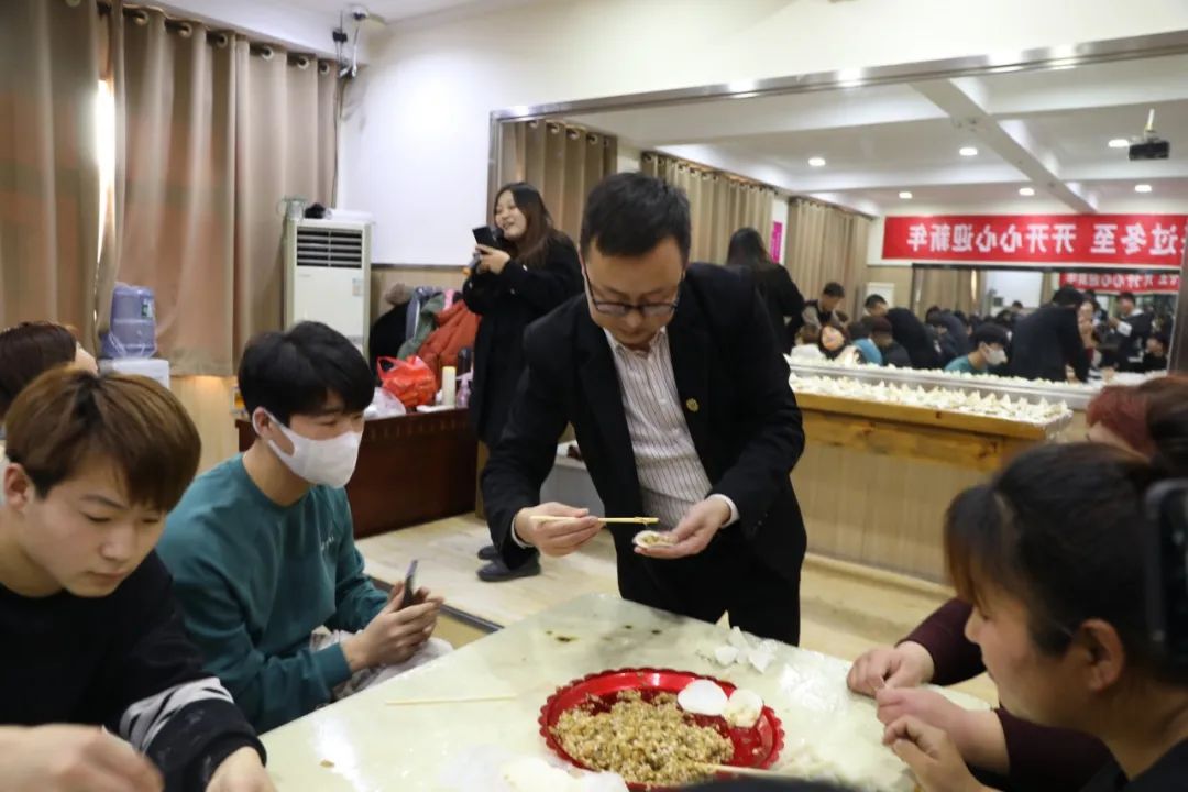 又是一年冬至，一起來(lái)包餃子啦